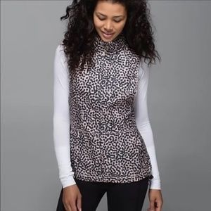 Lululemon leopard vest with packable/removable hood